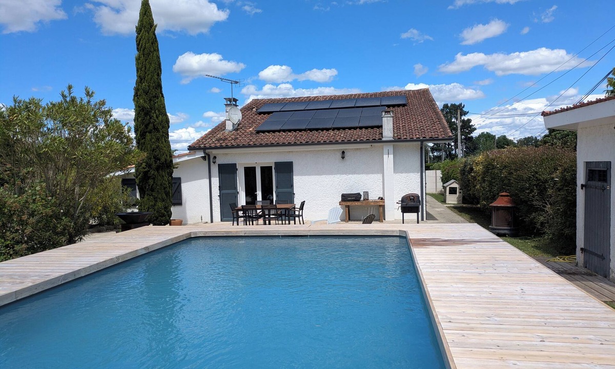 Plage d'Argeles House | Air-conditioned family home with secure swimming pool - Bordeaux vineyards