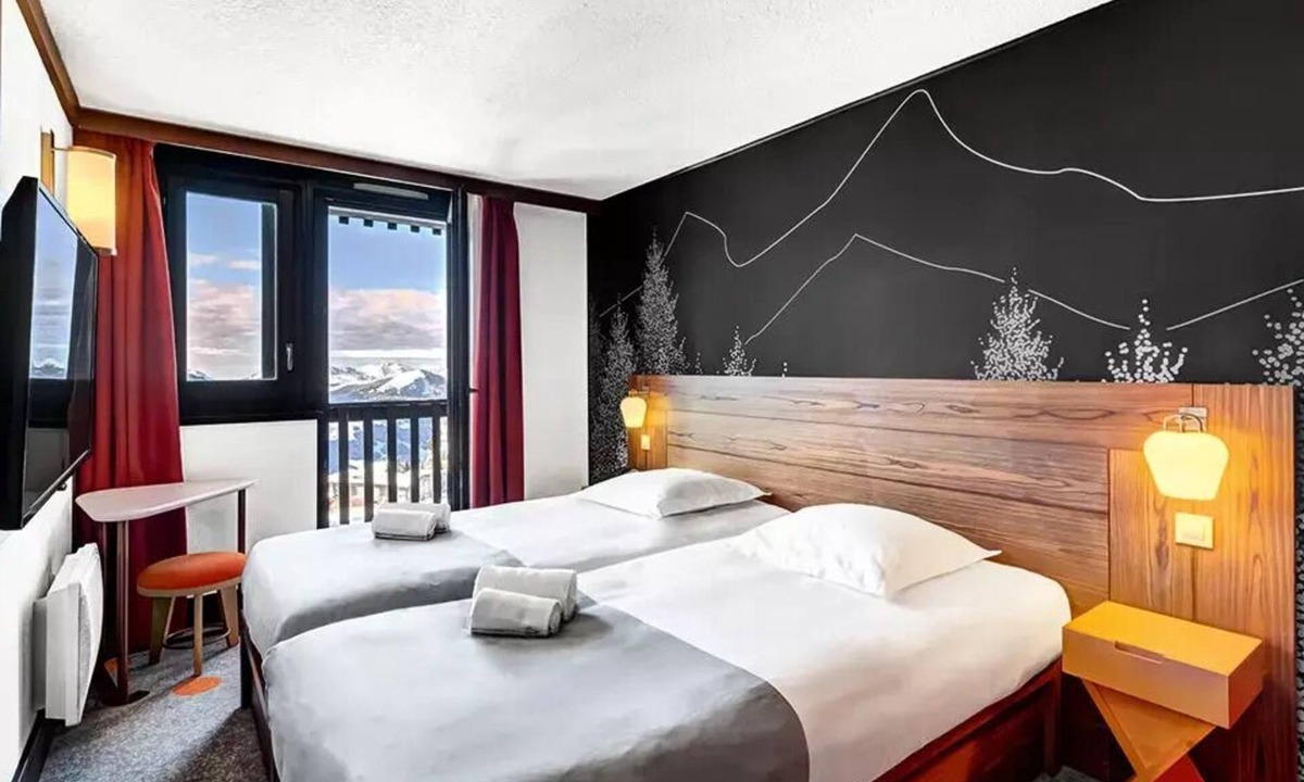 Avoriaz Hotel | Belambra Clubs Avoriaz - Les Cimes du Soleil - All Inclusive - Classic Double Room 2 Adults with stunning views