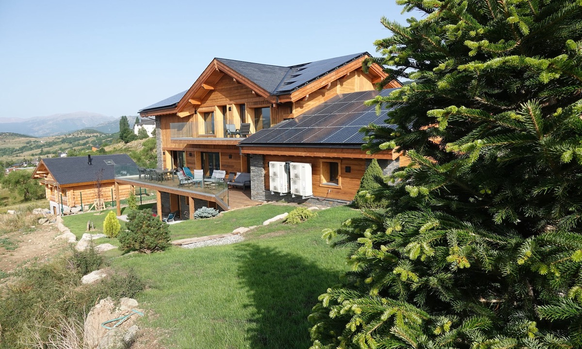 Font-Romeu-Odeillo-Via Ski Chalet | CHALET L'ECRIN classified 5* 500 m² with 130 m2 of WELLNESS SPA FITNESS CINEMA