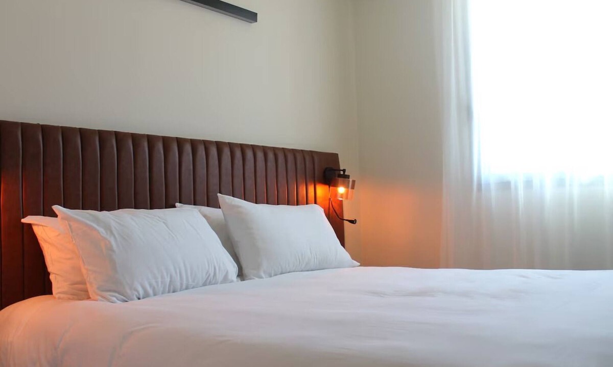 Signes Hotel | Countryside Escape Near Sainte-Baume Park & Bandol Vineyards