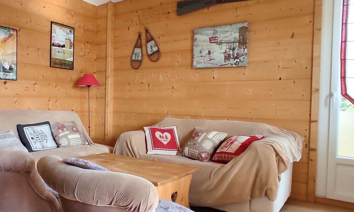 Font-Romeu-Odeillo-Via Apartment | Cozy 3-room apartment - Font-Romeu, near center and cable car