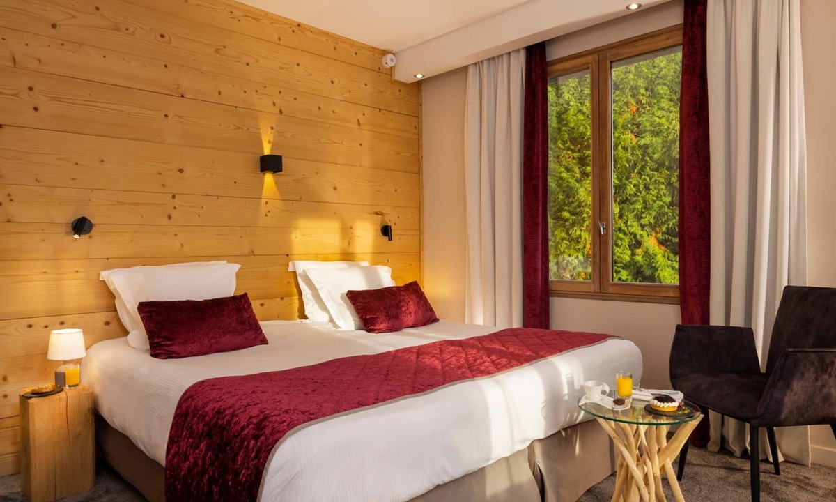 Rovagny Hotel | Hôtel Les Grillons