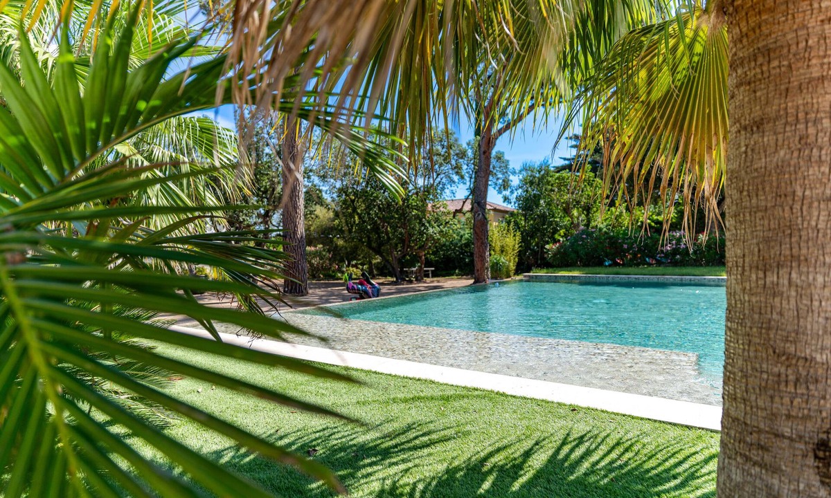 Cote d'Azur- French Riviera Villa | Large charming Bastide- private pool- Air conditioning- WIFI-1.2 km from St Tropez-Vue Mer