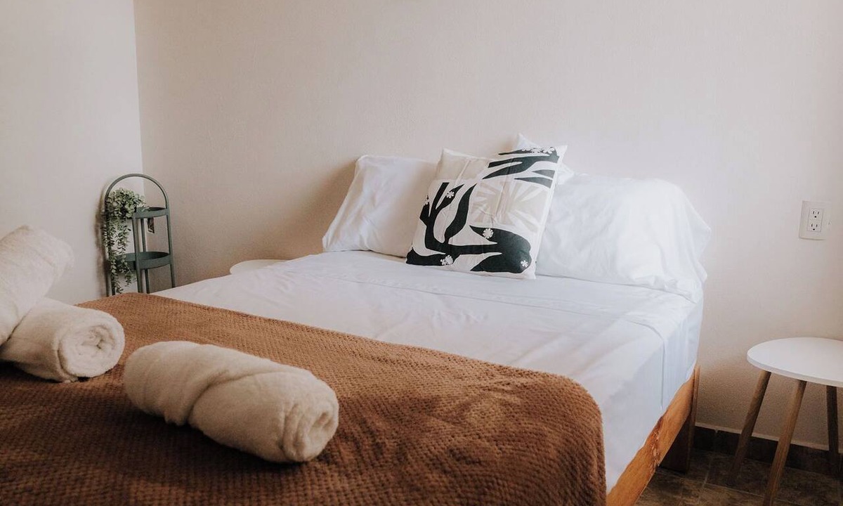 Brisas de Zicatela Apartment | Private loft -Pool- Walk Everywhere La Punta-Kitchen & Wi-Fi-Free Breakfast