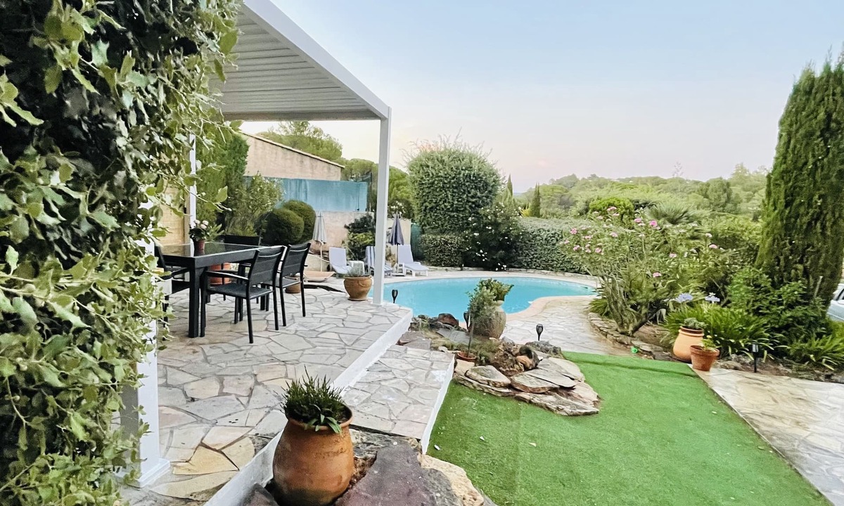 Valescure Villa | Private villa with pool
