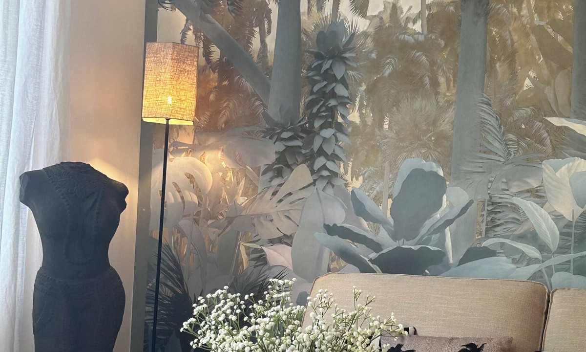 Lorient House | Return from India