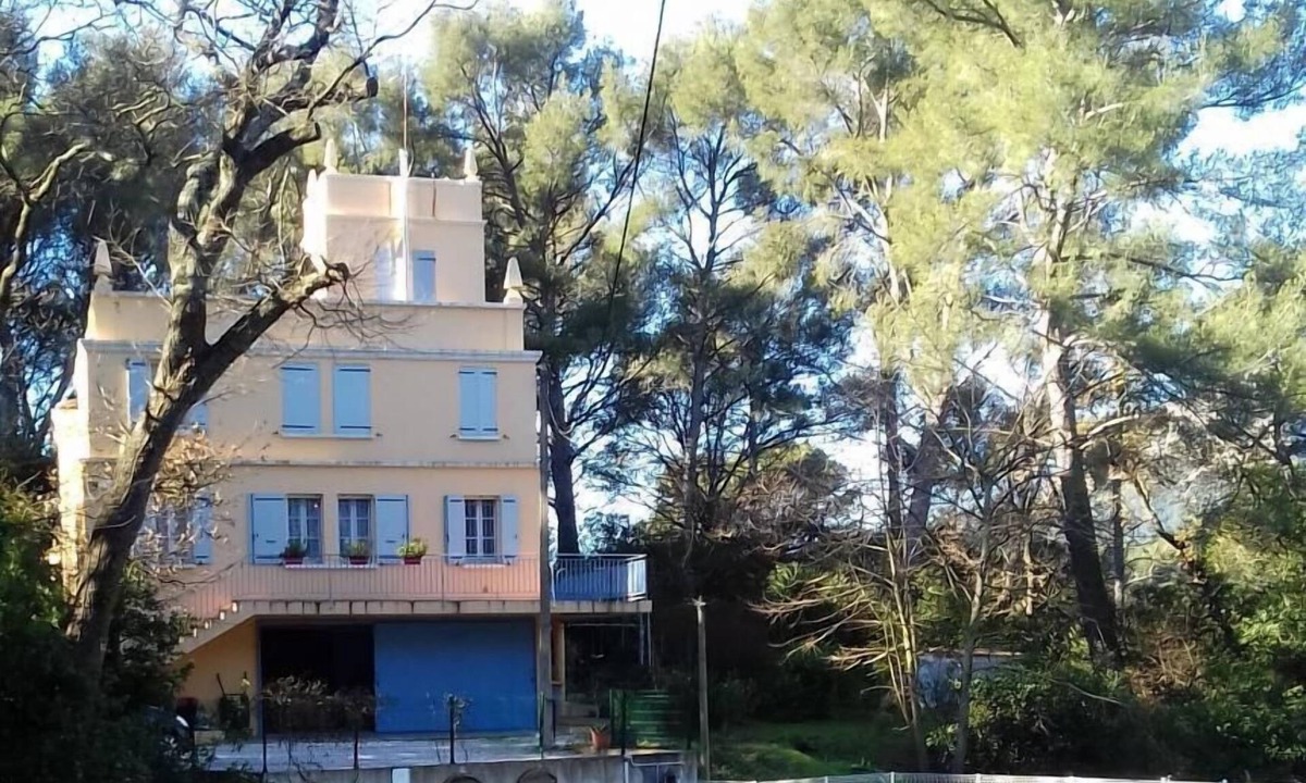 Le Revest-les-Eaux House | Saraillon - LE REVEST LES EAUX