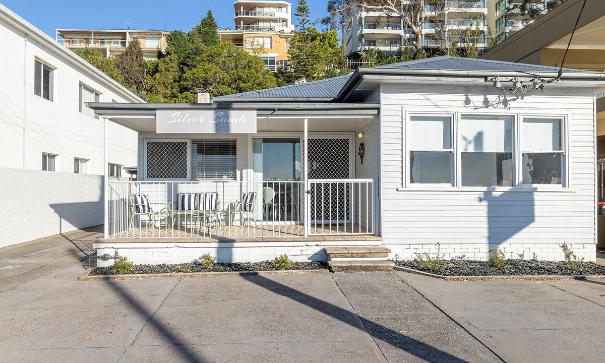 Nelson Bay House | Silver Sands House 29 - Across the road to the beach and 600m to Marina