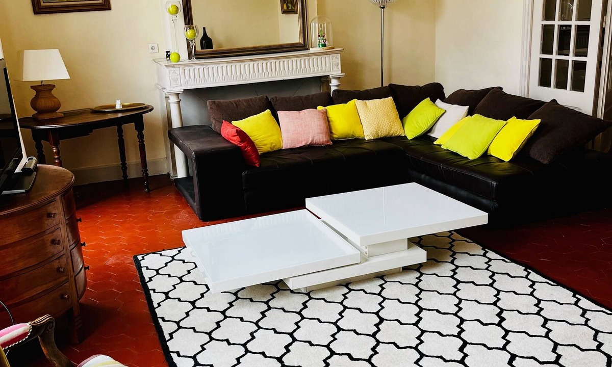 Nimes City Centre Apartment | Spacious 120 m2 bourgeois apartment