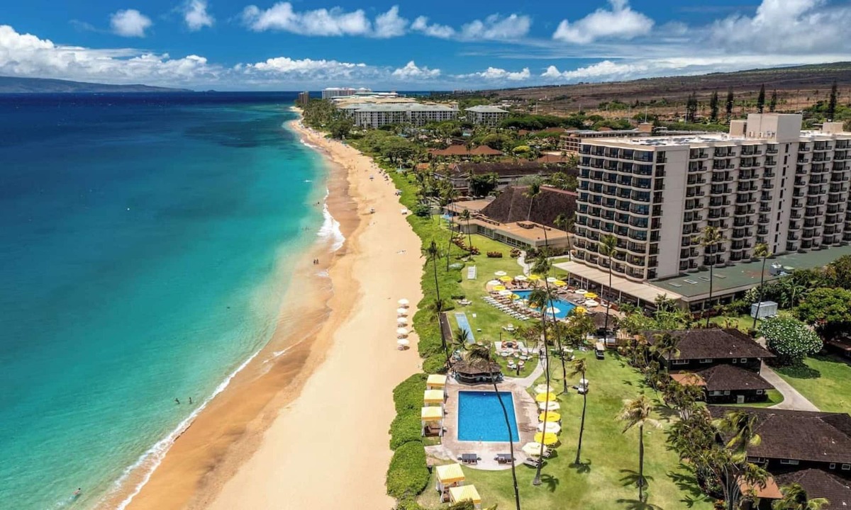 Kaanapali Hotel | Spacious Suite with Ocean Views + Pools & Dining