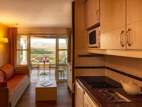 Cap Esterel Apartment | Studio cosy à Cap Esterel avec terrasse au cœur du village - FR-1-504-609