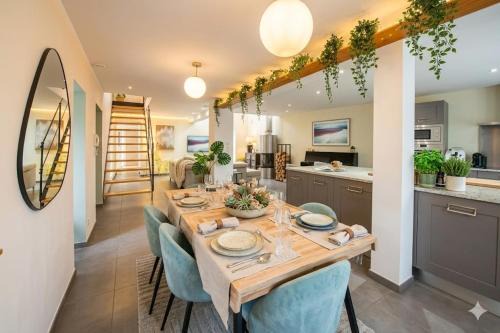 Divonne-les-Bains Villa | Villa Cendrée 4 Bedrooms 20 Minutes from Geneva