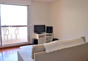 Appartement 3 pièces avec piscine et garage, proche plage - FR-1-251-6