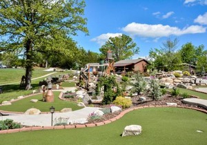 Chalets Resort Lakefront Cottage Free Amenities Amazing views Kayaks 2 Pools