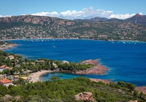 Studio Climatisé Proche Plage et Commerces avec Balcon, Wi-Fi et Parking - FR-1-466A-16