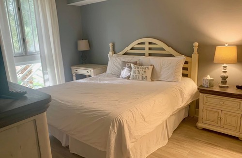 Baytowne Wharf Resort | 2 Bedroom Condo Pilot House - Village of Baytowne Wharf - w/6-Seater Golf Cart