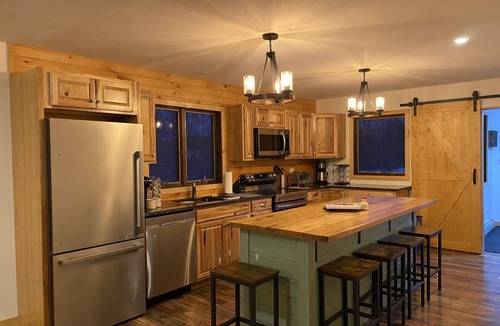 North Creek House | ADK North Creek fall, winter getaway with Hot tub, hiking, rafting, skiing Gore!