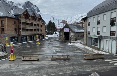 La Mongie Apartment | Apartment facing the slopes - resort center - ideal for families
