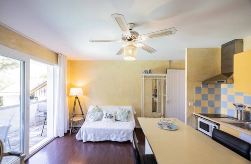 Brison-Saint-Innocent Apartment | Apartment 'In the Heart of the Riviera des Alpes' with Lake View, Shared Pool and Wi-Fi