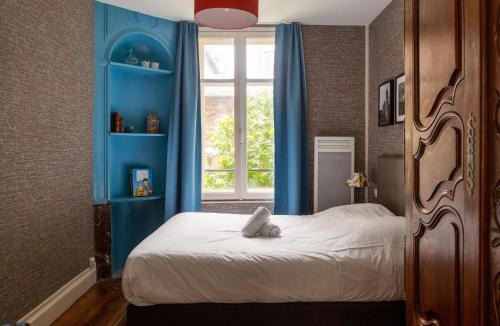 Poincare - Foch - Anatole France - Croix de Bourgogne Apartment | Appartement Art Nouveau Nancy, proche Villa Majorelle - FR-1-584-358