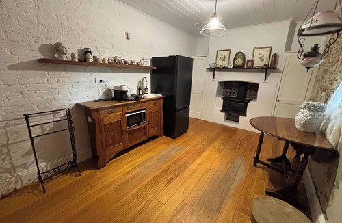 Kelso Bed & Breakfast | Bathurst River House B & B Room 1