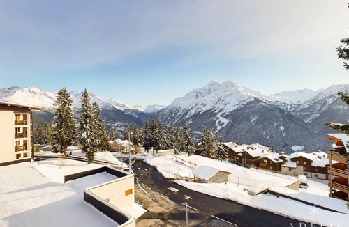 La Rosiere Apartment | Beautiful renovation just nearby the ski slopes for 6/7 people