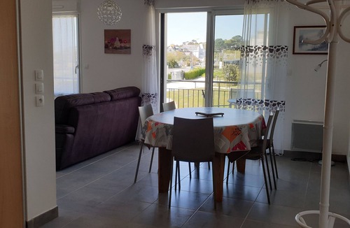 Concarneau Apartment | beautiful sea view apartment in Concarneau aux Sables blancs, shared swimming pool