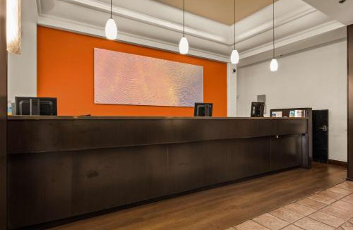 Western Honolulu Hotel | Best Western The Plaza Hotel Honolulu Airport - Free Breakfast