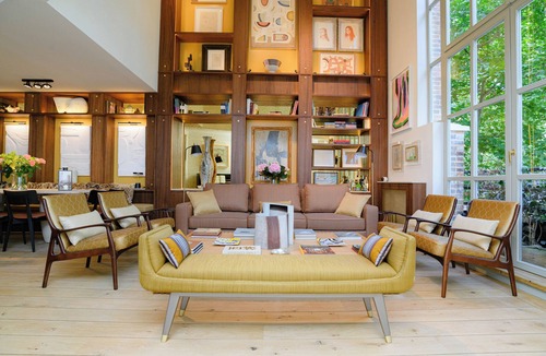Quartier de l'Ecole-Militaire House | Between St Germain & Eiffel Tower house terrace view AC 8 bedroom fully serviced