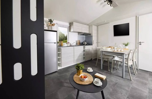 Balleroy House | Campsite Le Clos de Balleroy * - Evo 35 mobile home - 3 bedrooms - 33 m² + semi-covered terrace for 6 people