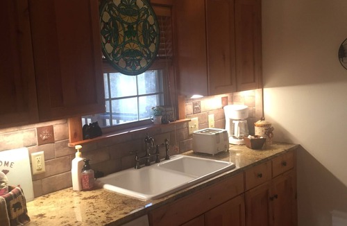 Branson West Cabin | CHARMING 2BR. CABIN, NEAR SILVER DOLLAR CITY, BOOK NOW FOR SUMMER 26