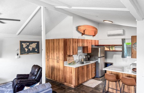 Mokuleia House | Coral Wave Cottage