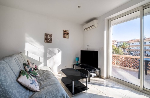 Frejus Port Apartment | Courtille sur Mer – Sea View and Serenity in Fréjus