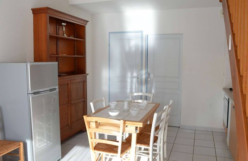 Saint-Pierre-la-Mer House | Cozy 2-Room Mezzanine House with Pool, Parking, and Terrace in Saint Pierre, 800m from Beach