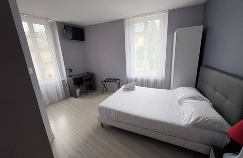 Ax-les-Thermes Hotel | Hôtel-Bar Le Bellevue