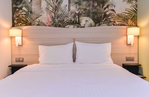 Rocher Hotel | Hôtel le Chêne Vert