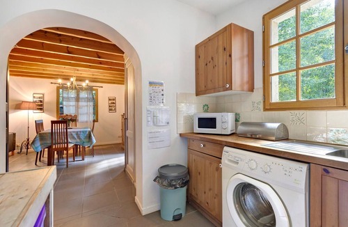 Gaillan-en-Medoc House | Holiday Home "Gîte De La Cascade" with Private Pool, Garden, and Wi-Fi