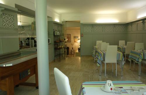 Saint-Vallier-de-Thiey Hotel | Hotel le Préjoly
