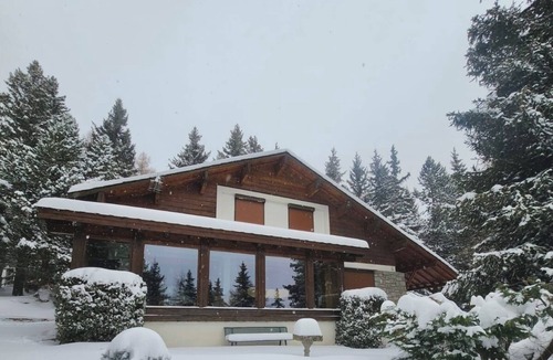 Font-Romeu-Odeillo-Via Ski Chalet | In the heart of town 20 metres from the start of the authentic chalet font rome cable cars