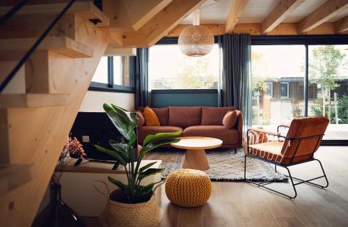 Rovagny House | L'abri de Saint-Germain, between lake and mountains