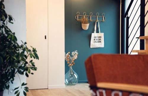 Rovagny House | L'abri de Saint-Germain, between lake and mountains