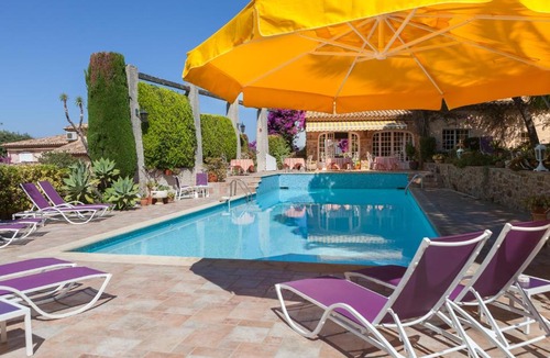 Le Pradet Hotel | L' Escapade Hôtel & Restaurant