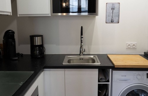 Saint Seurin - Fondaudege Apartment | La Course - Beau Duplex 2 ch et 2 sdb Près du Jardin Public