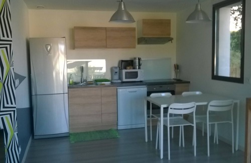 Labenne Apartment | Large lodge under the pines, quiet/garden, 2CH/BICYCLES/bbq/wifi/Rated 3*.