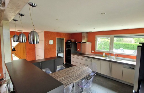 Aix-les-Bains House | Large modern house (sleeps 14) in town center - between lake and mountains
