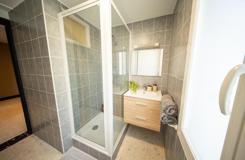 Belley Apartment | Le Cocon - Parking & Extérieur