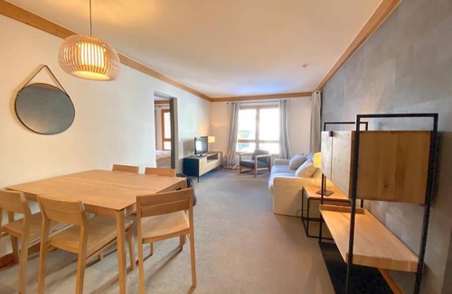 Arc-1950 Apartment | LE CRYTAL 1950 - ARC 1950 Luxury Renovated Premium Apartment - 2 Bedrooms