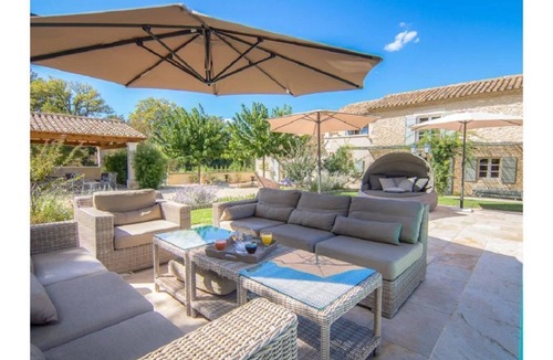 Les Baux-de-Provence House | Les Baux de Provence Villa-A palatial 5 bedroom luxury villa awaits you!