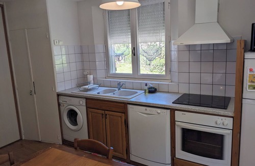 Sainte-Eulalie-d'Olt Cottage | MAS DE BARTHE COTTAGE: IN THE HEART OF THE COUNTRYSIDE BY A STREAM *