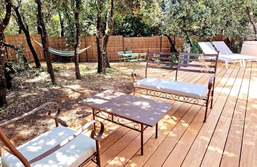 Garrigues House | Mazet de Charme Avec Jacuzzi au Calme